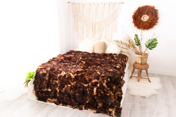 Luxurious Toscana Sheepskin Real Fur Throw | Real Fur Blanket | Sheepskin throw | Throw | Fu006| RED TIPS