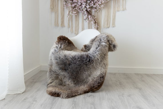 Real Sheepskin Rug Shaggy Rug Chair Cover Scandinavian Home Sheepskin Throw Sheep Skin Brown Gray Sheepskin Home Decor Rugs #herdwik201