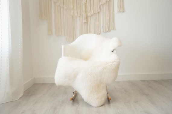 Real Sheepskin Rug Shaggy Rug Chair Cover Scandinavian Home Sheepskin Throw Sheep Skin Creamy White Sheepskin Home Decor Rugs #herdwik333