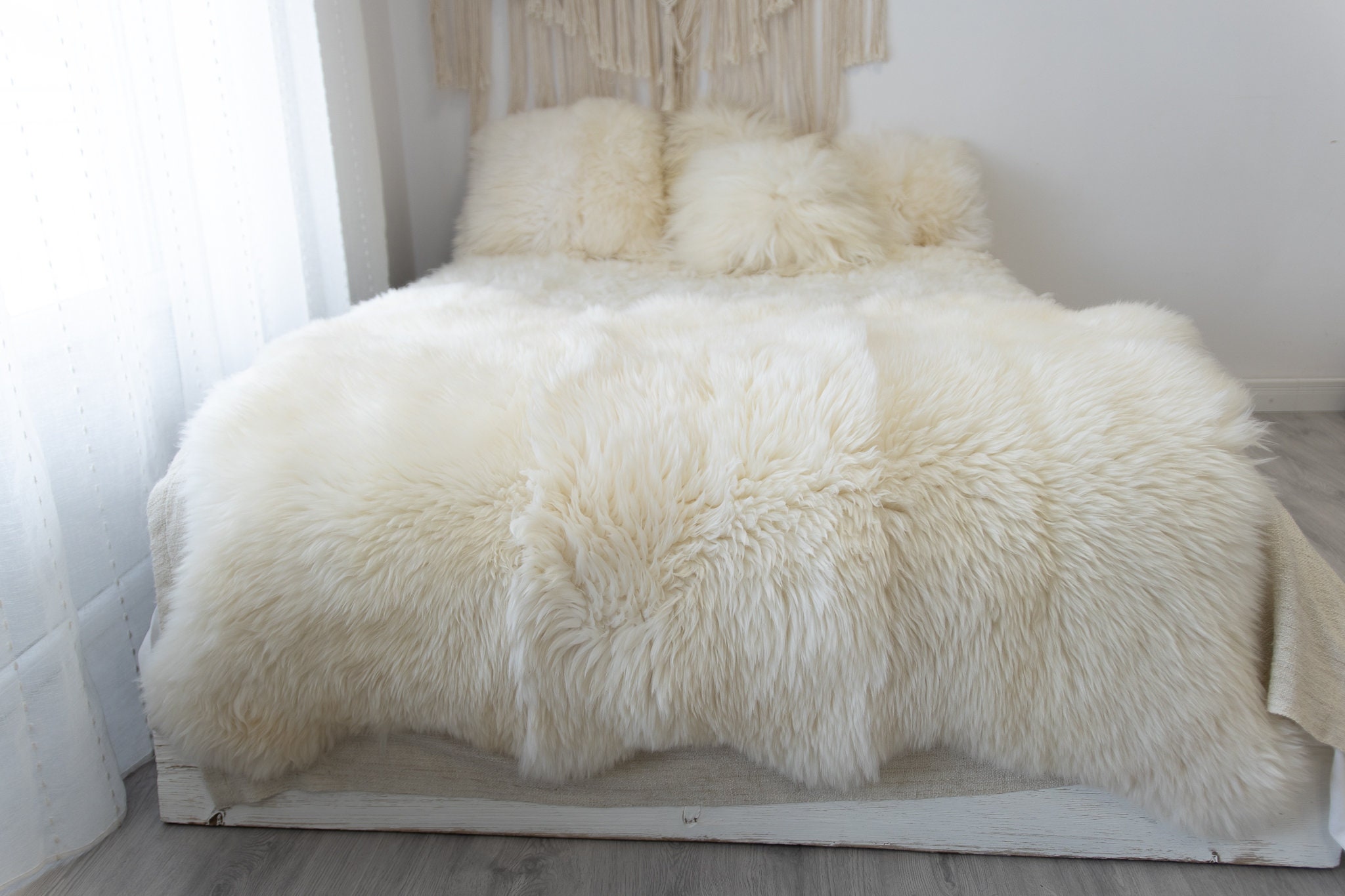 sheepskin-bed-throw-express-shipping-distributorskincare
