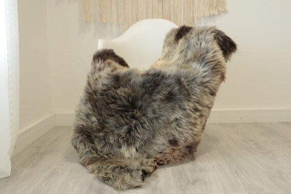 Real Sheepskin Rug Shaggy Rug Chair Cover Scandinavian Home Sheepskin Throw Sheep Skin Gray Brown Sheepskin Home Decor Rugs #herdwik347