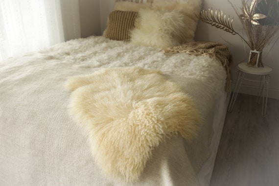 Real Sheepskin Rug Genuine Rare Gotland Sheepskin Rus - Curly Fur Rug Scandinavian Sheepvskin - White Ivory Sheepskin #0Margot3