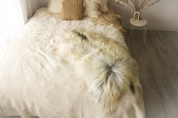 Real Icelandic Sheepskin Rug Scandinavian Decor Sofa Sheepskin throw Chair Cover Natural Sheep Skin Rugs Ivory Gray Fur Rug #Islbeau1