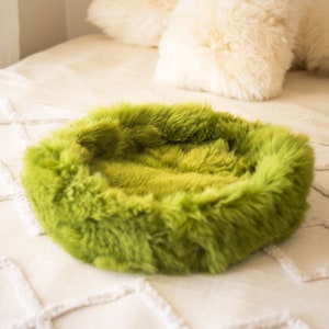 Large Green Sheepskin Cat bed | Sheepskin Dog bed | Cat Pouf | Dog Pouf | Sheepskin Cat Mat | Dog Mat | Green Pet Bed | Fur Pet Bed
