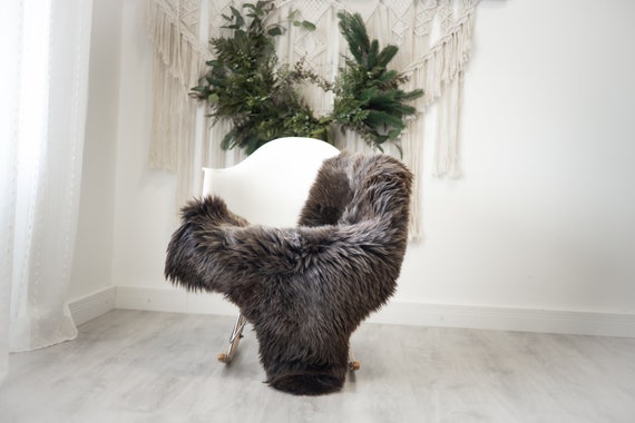 Real Sheepskin Rug Shaggy Rug Chair Cover Scandinavian Home Sheepskin Throw Sheep Skin Brown White Sheepskin Home Decor Rugs #herdwik373