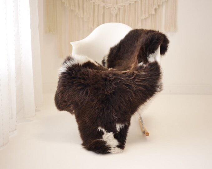 Real Sheepskin Rug Shaggy Rug Chair Cover Scandinavian Home Sheepskin Throw Sheep Skin Brown White Sheepskin Home Decor Rugs #herdwik903
