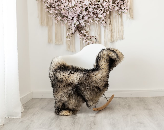 Real Sheepskin Rug Shaggy Rug Chair Cover Scandinavian Home Sheepskin Throw Sheep Skin Black Tips Sheepskin Home Decor Rugs #herdwik308