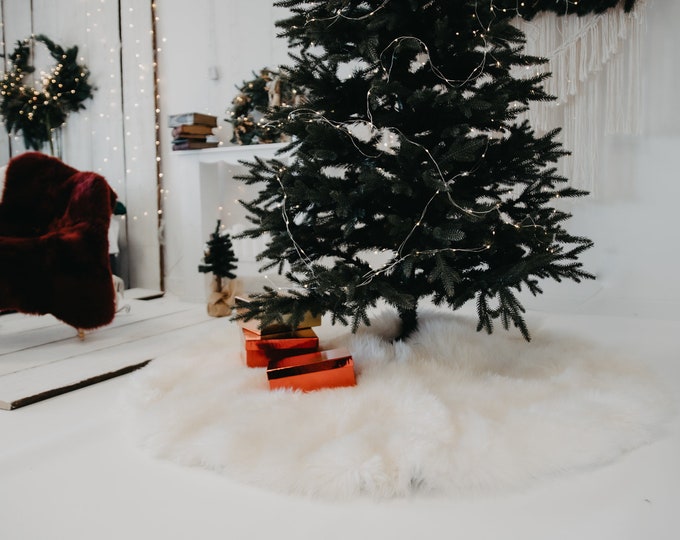 Real Fur Sheepskin Tree Skirt | Christmas Tree Skirt | Creamy White Tree Skirt | Tree Skirt | Christmas Decor