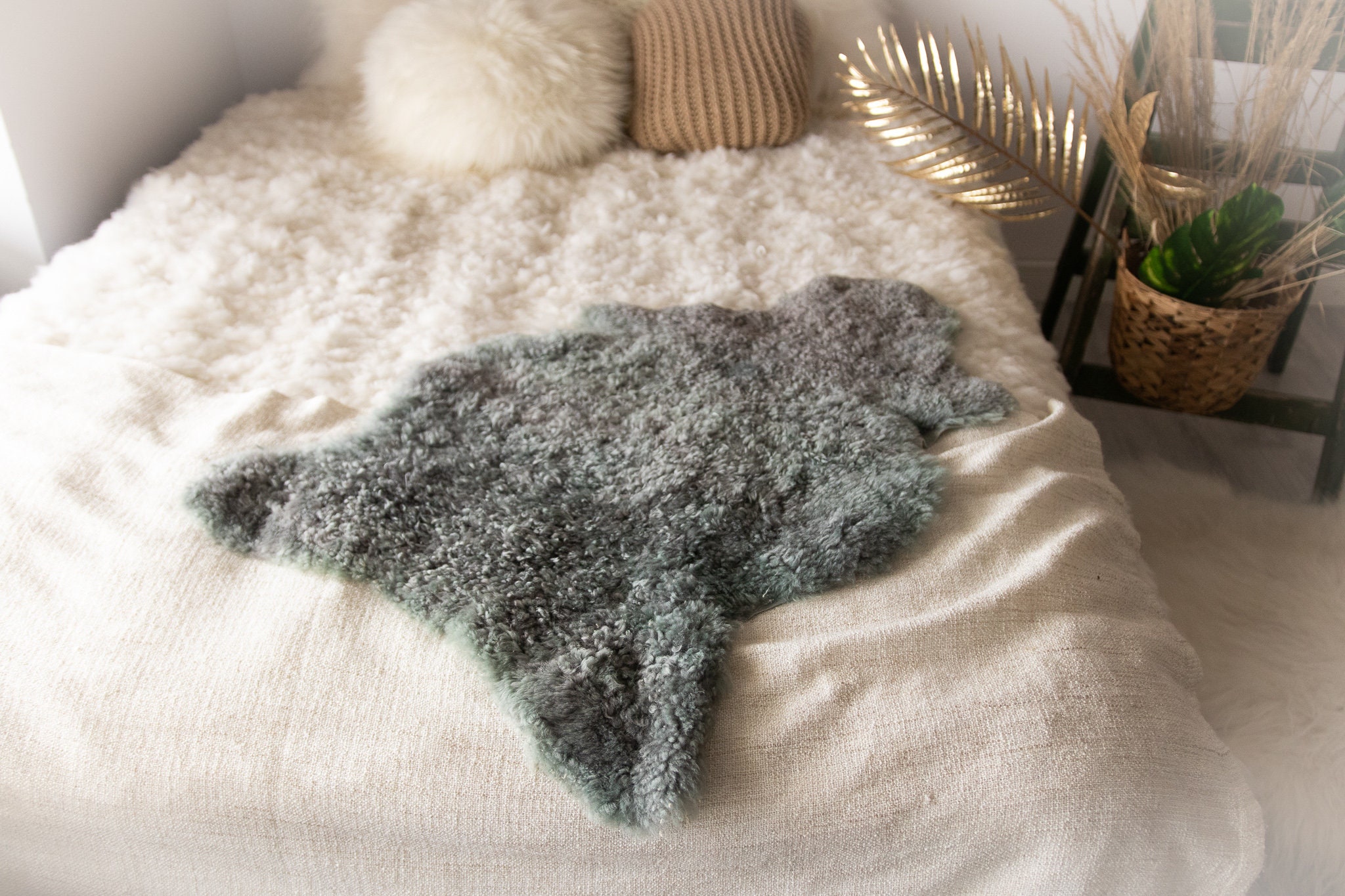 Genuine Real Sheepskin Rug Grey Fluffy and Plush Genuine Real Sheepskin Rug Grey Fluffy and Plush
