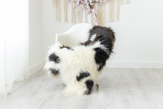 Real Sheepskin Rug Shaggy Rug Chair Cover Scandinavian Home Sheepskin Throw Sheep Skin Brown White Sheepskin Home Decor Rugs #herdwik236