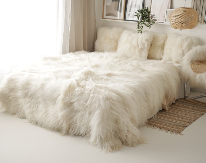 Exclusive Genuine Natural RARE ICELANDIC Sheepskin Rug Natural Color Ivory Beige Pelt Soft Long Fur Extra Large Super Soft Fur