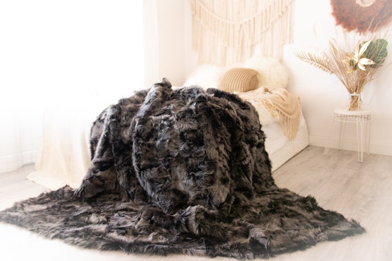 Luxurious Patchwork Toscana Sheepskin Real Fur Throw | Real Fur Blanket | Sheepskin throw | Gray Throw |1Fu28