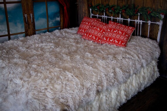 Luxurious Toscana Sheepskin Real Fur Bed Spread Throw Real Fur Blanket Sheepskin throw Sofa Cover Luxury Blanket Comforter Boho Creamy