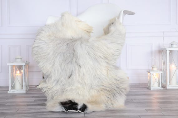 Organic Sheepskin Rug, Real Sheepskin Rug, Gute Sheepskin, Christmas Home Decor, Gray Ivory Sheepskin Rug #OCTGUTE10