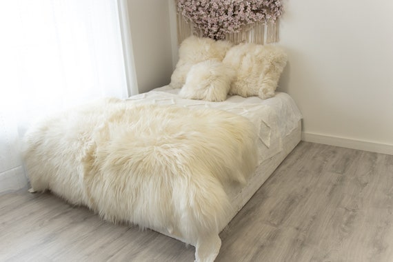 ON SALE Genuine Natural ICELANDIC Sheepskin Rug, Pelt, Throw Giant Quad - creamy white