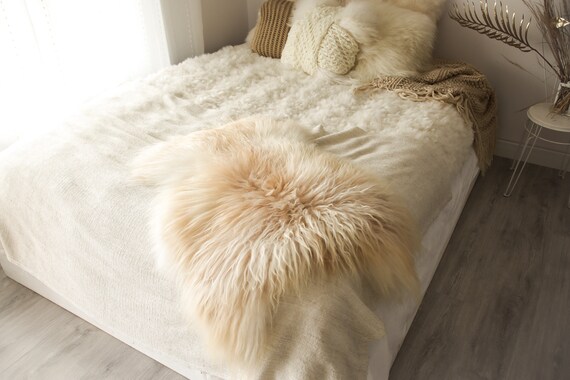 Real Icelandic Sheepskin Rug Scandinavian Decor Sofa Sheepskin throw Chair Cover Natural Sheep Skin Rugs Ivory Beige Fur Rug #Islbeau27
