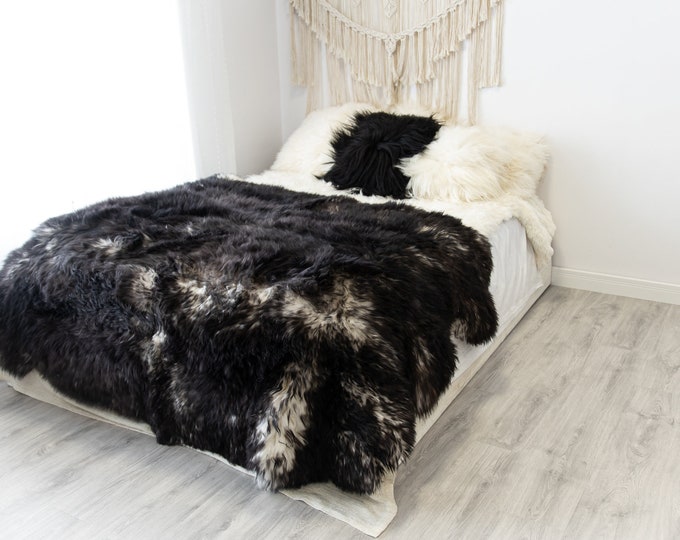 Genuine Natural Mouflon White Black Throw Merino Sheepskin Rug, Pelt,  Giant Sheepskin Rug, Large Sheepskin Rug, Sheepskin throw Sheep Skin