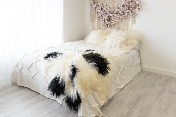Double Icelandic Ivory Black Sheepskin Rug | Long rug | Shaggy Rug | Chair Cover | Area Rug | Double Rug | Icelandic Sheep skin #2pol6