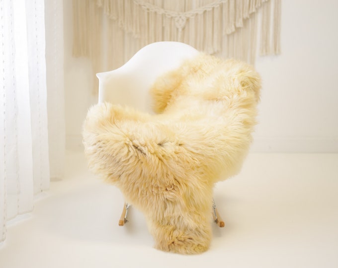 Real Sheepskin Rug Shaggy Rug Chair Cover Scandinavian Home Sheepskin Throw Sheep Skin Brown Ivory Sheepskin Home Decor Rugs #herdwik861