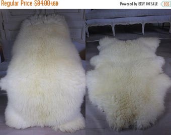 Genuine Natural rare Sheepskin Rug, Pelt, soft long fur XXLGiant - creamy white