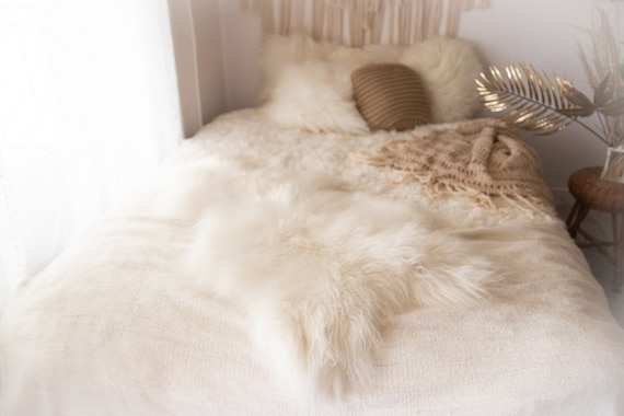 ON SALE Exclusive Genuine Natural Icelandic Sheepskin Rug, Pelt, super soft long fur Large Sheepskin Throw White Sheep Skin