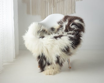 Real Sheepskin Rug Shaggy Rug Chair Cover Scandinavian Home Sheepskin Throw Sheep Skin Brown White Sheepskin Home Decor Rugs #herdwik684