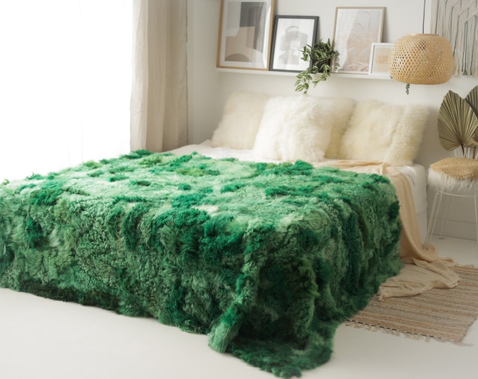 Luxurious Patchwork Toscana Sheepskin Rug Fur Throw | Real Fur Blanket | Sheepskin throw | Curly Green Sheepskin Blanket Boho |FuFu407