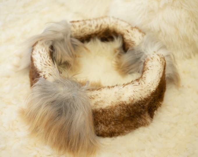 Sheepskin Cat bed Cat cave Pet bed Cat house Pet Furniture Hand Made -  Genuine Real Sheepskin White Brown Colour #1bed5
