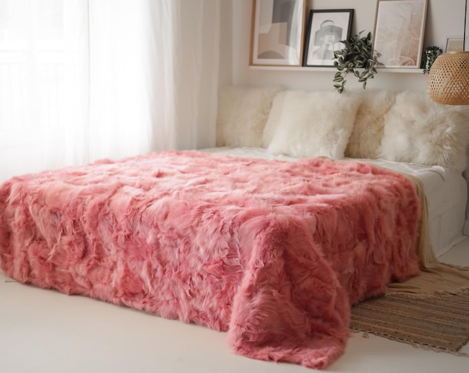 Luxurious Patchwork Toscana Sheepskin Rug Fur Throw | Real Fur Blanket | Sheepskin throw | Pink color Sheepskin Blanket Boho |KFU9