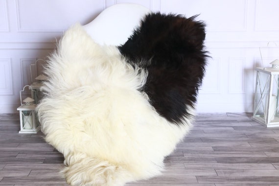 Icelandic Sheepskin | Real Sheepskin Rug | Sheepskin Rug White Black | Fur Rug | Homedecor #WRZISL18