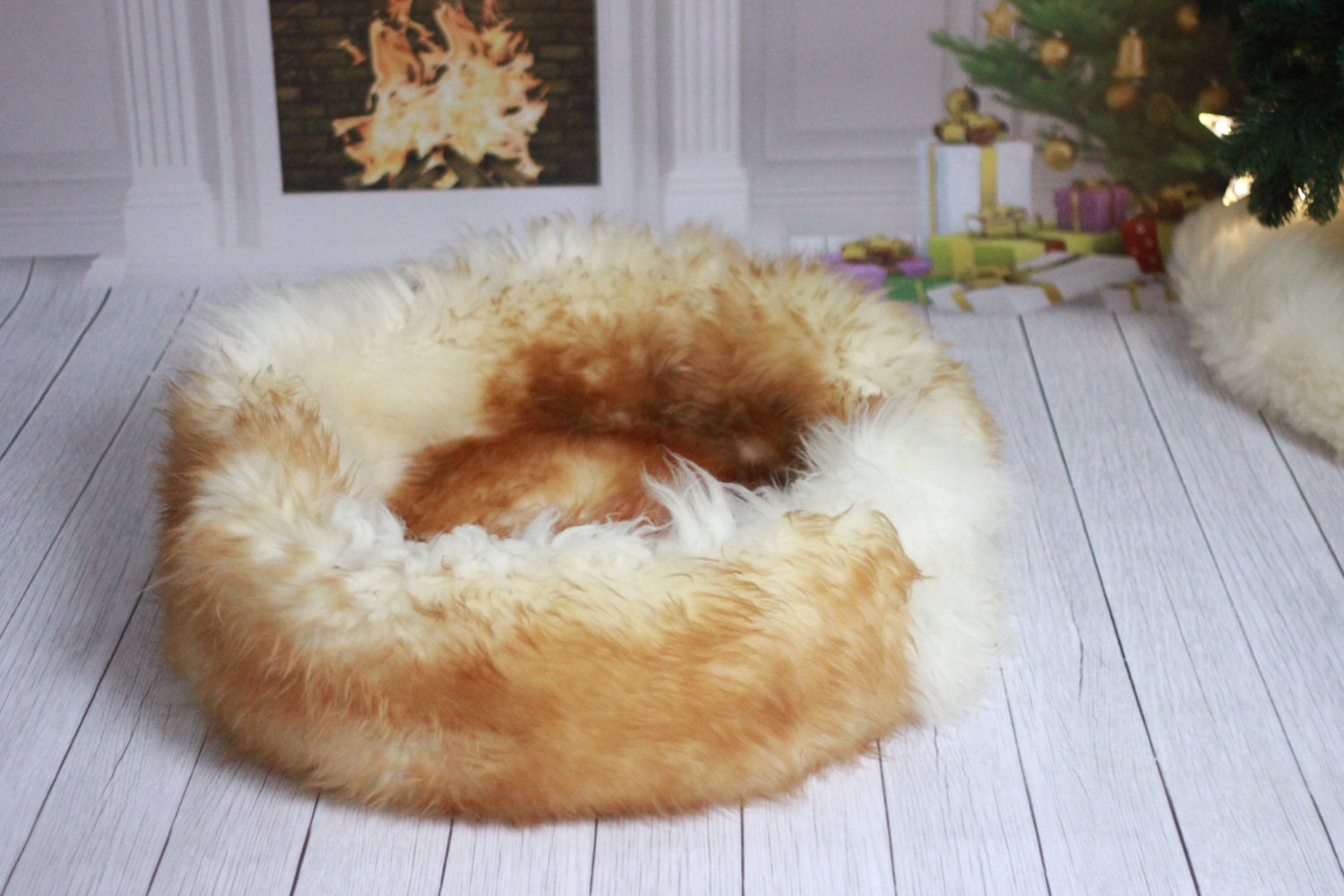 ON SALE Sheepskin Cat bed , Cat cave , pet bed , cat house ,pet