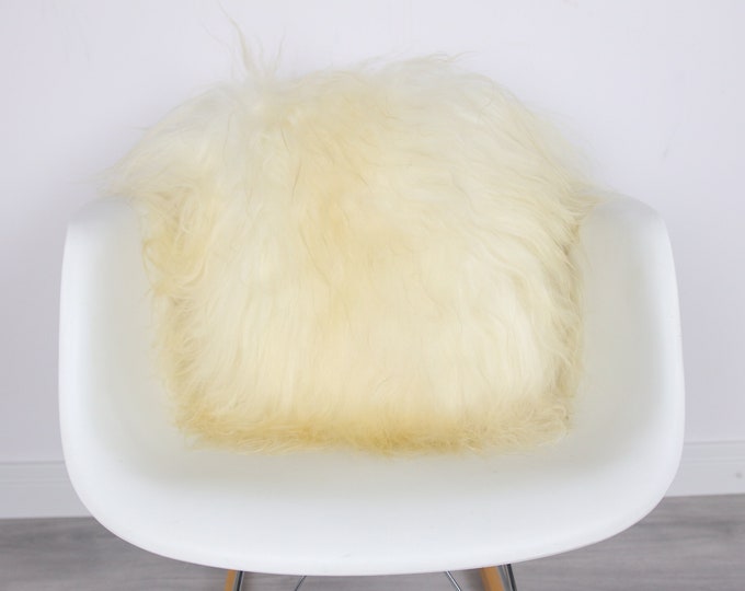 Sheepskin Fur Pillow, Real fur pillow,Ivory Fur pillow, Square sheepskin pillow, Ivory pillow, scandinavian pillow, Both side fur