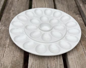 24 deviled egg plate Crate & Barrel Madison design 2002 white porcelain  072679766