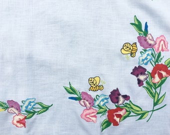 41" x 44" Hand painted linen floral tablecloth 052110047