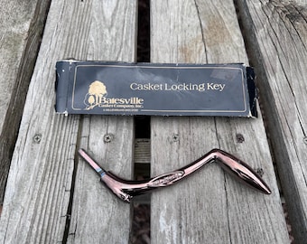 Batesville Casket Co Coffin Key in original box 042610090