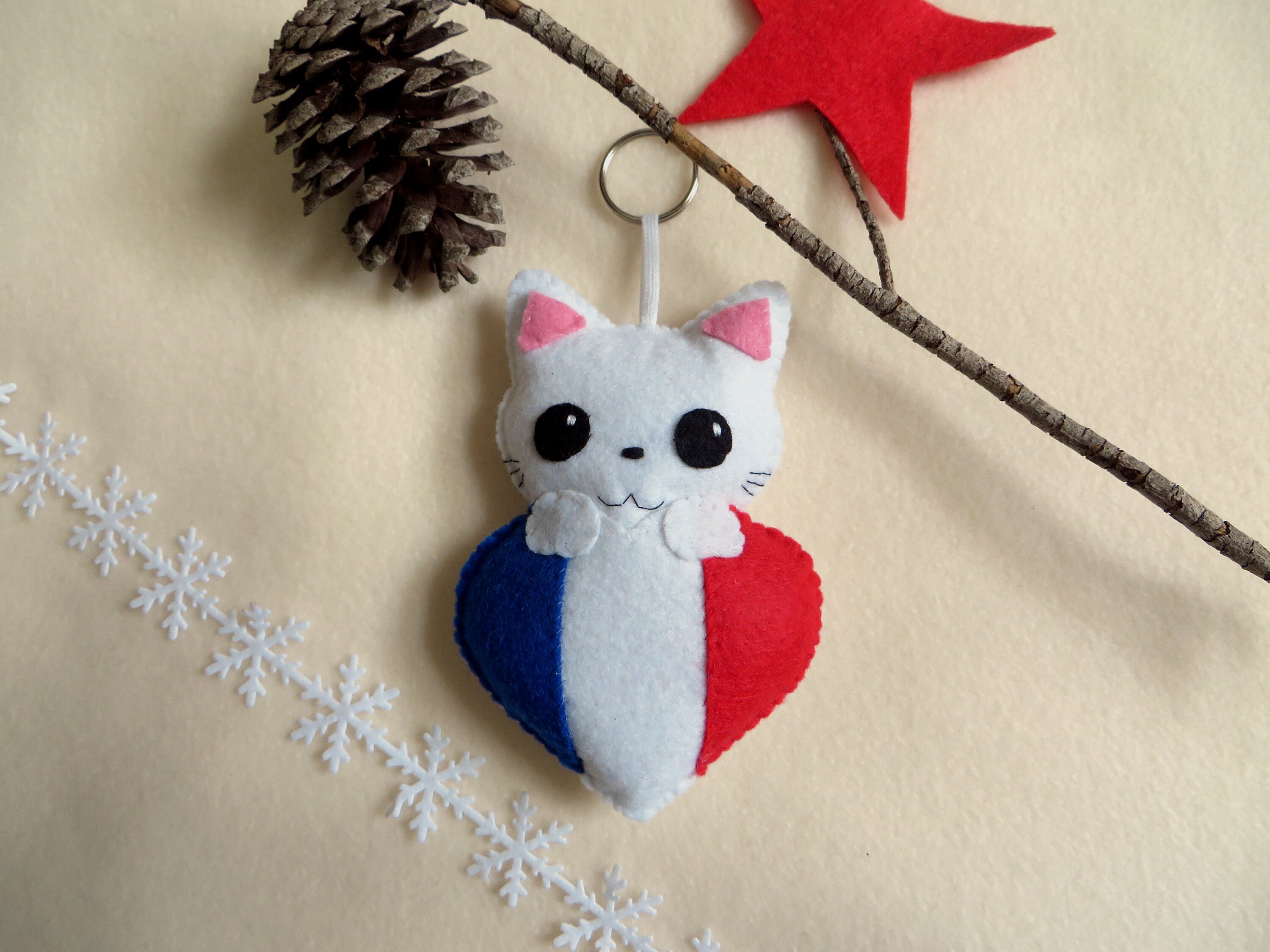 Porte-clef chat, peluche chat kawaii, dans un drapeau français, en  feutrine, fait main, pour les supporters français -  France