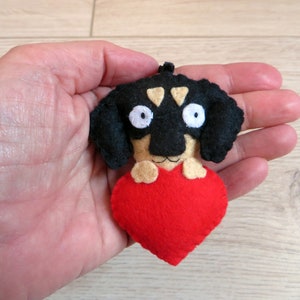 Dachshund keychain, dog gift for owner, cute, in felt, handmade, dog mom gift image 7