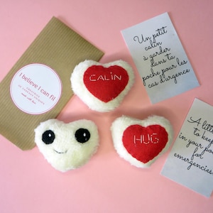 Calin de poche, petite peluche coeur : un cadeau doux et réconfortant à emporter partout, idée pour la fête des mères