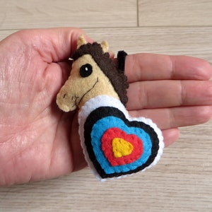 Horse archery keychain, archery gift, in felt, handmade image 5