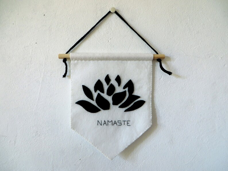 Lotus flower pennant, namaste, welcome sign, yoga wall decoration, felt, handmade, housewarming gift image 4
