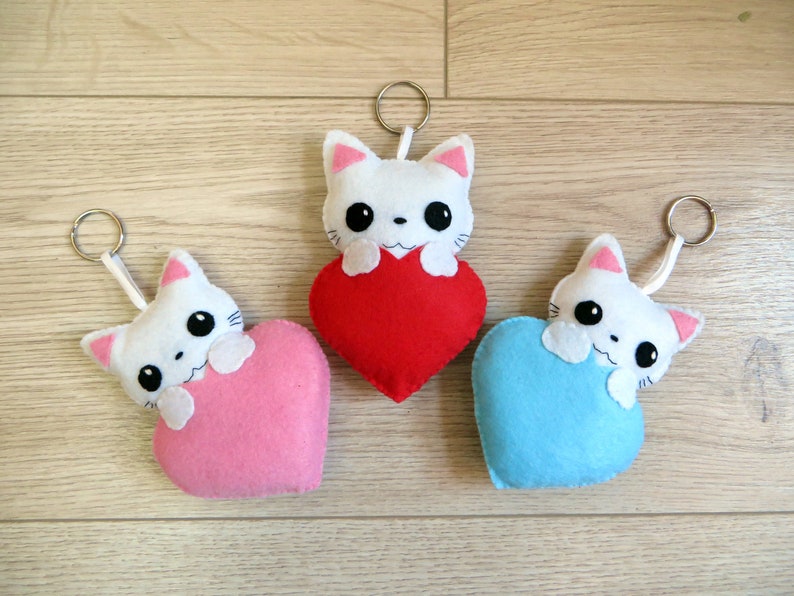 Felt cat in a heart plush, love gift, kawaii, handmade, cute bag charm image 4