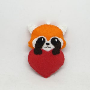 Porte clé panda roux dans un coeur, cadeau amoureux, en feutrine, fait main image 5