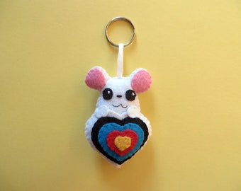 Archery keychain, kawaii mouse, in a target, in felt, handmade, archery lover gift