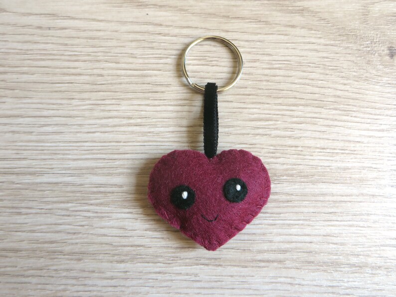 Felt keychain, kawaii heart, small gift for valentines day, cute accessorie, handmade image 7