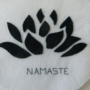 Fanion fleur de lotus, namaste, panneau de bienvenue, décoration murale yoga, en feutrine, fait main, cadeau de pendaison de crémaillère image 5