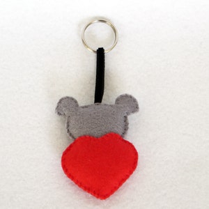 Porte clé koala dans un coeur, peluche kawaii, en feutrine, fait main, idée cadeau pour la fête des mères image 8