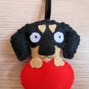 Dachshund keychain, dog gift for owner, cute, in felt, handmade, dog mom gift image 5