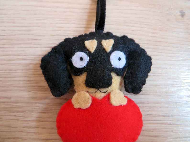 Dachshund keychain, dog gift for owner, cute, in felt, handmade, dog mom gift image 5