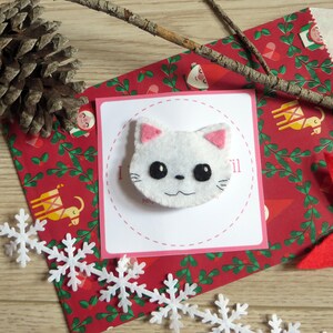 Broche chat blanc en feutrine