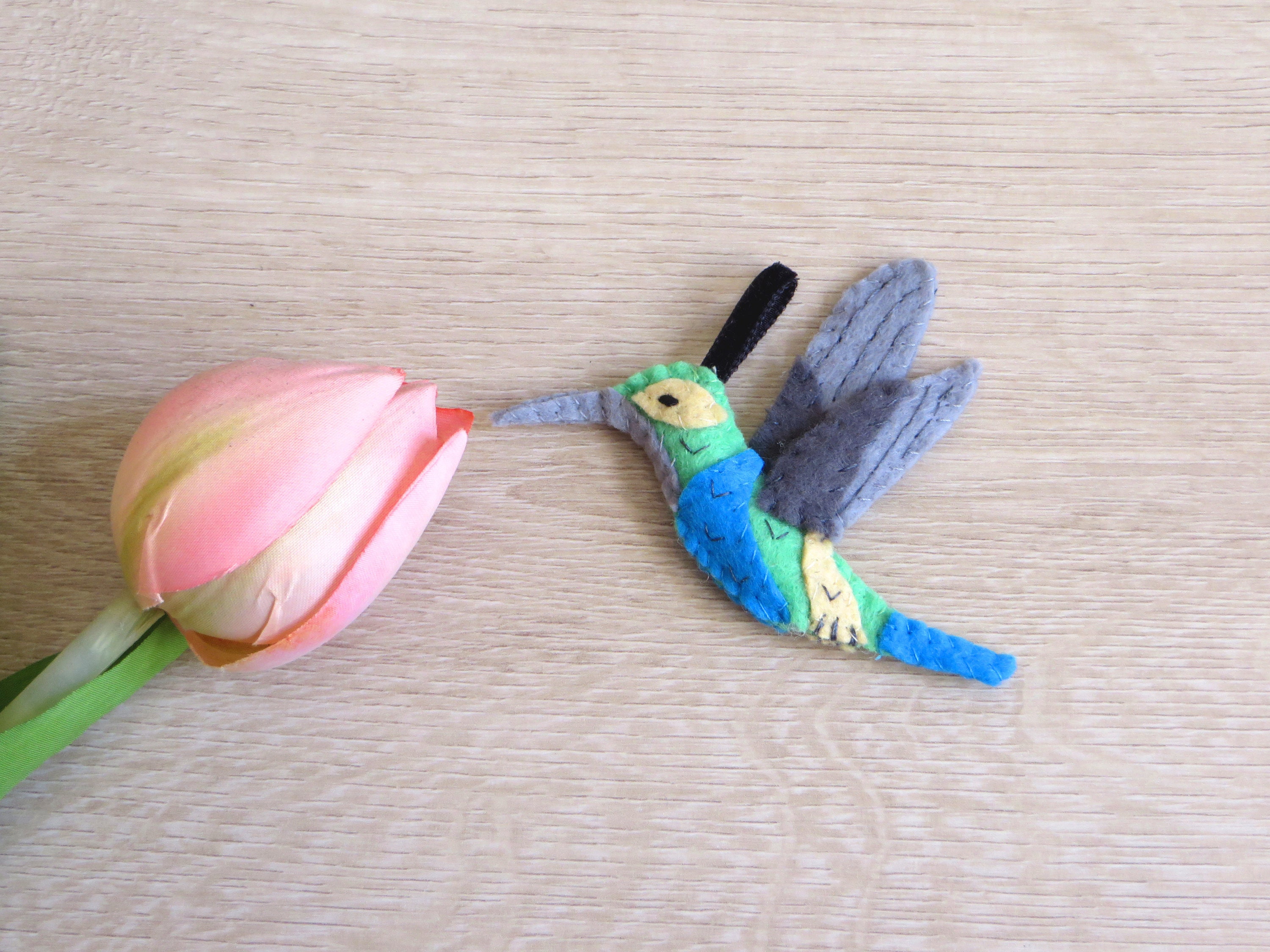 Oiseau en Feutrine, Colibri Fait Main, Decoration Tropicale, Cadeau de Pendaison Crémaillère